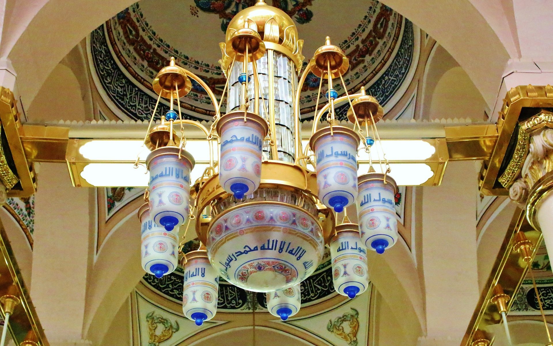 الشيخ احمد شقرون